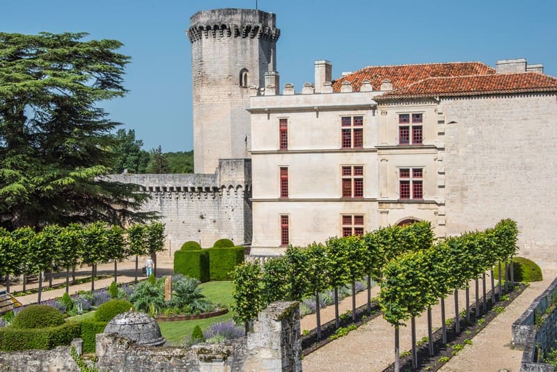 exterieur-jardin-bourdeilles