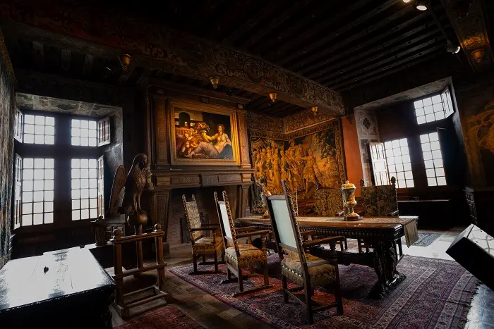 Salon-dore-©-Les-Coflocs-Bourdeilles